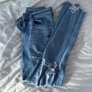 American Eagle Outfitters Women's Distressed Light Blue Skinny Jeans